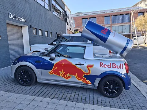 Image of Red Bull Yellow Edition Tropical