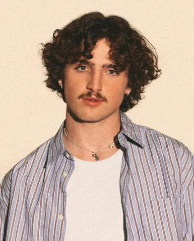 Image of Benson Boone