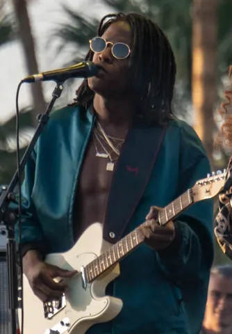 Image of Daniel Caesar