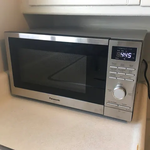 Image of Microwave Oven